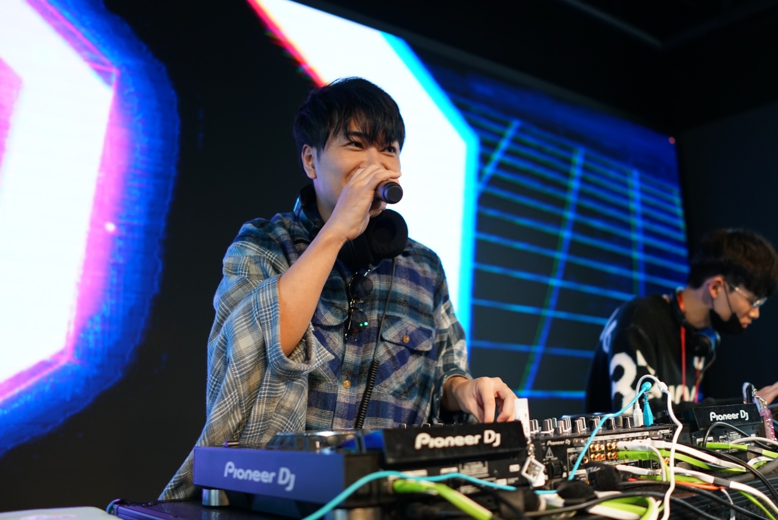 DJ Performance 3